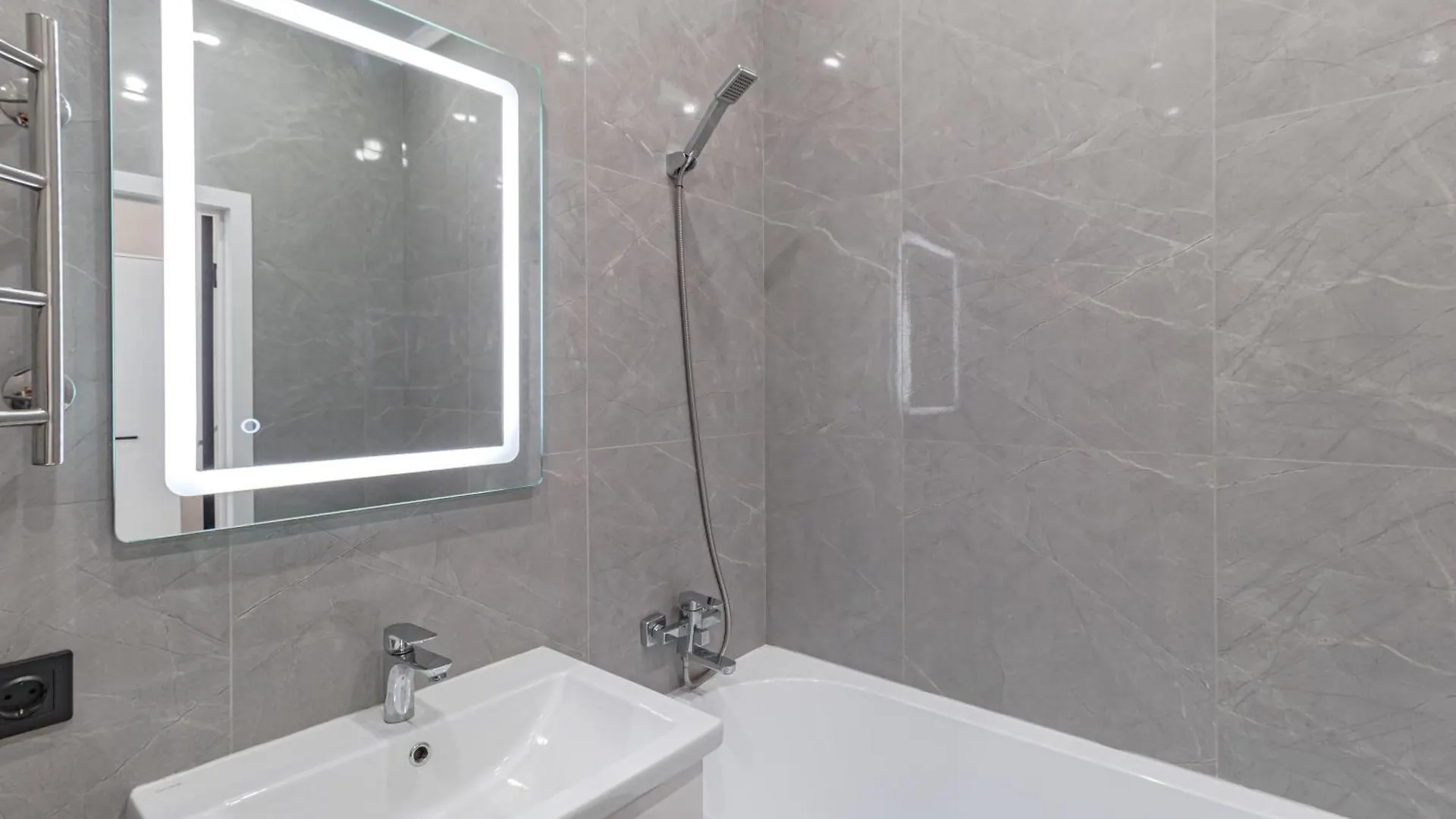 Бухар Жырау Apartment Nur-Sultan  0*, Nur-Sultan (Astana)